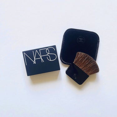 ライトリフレクティングセッティングパウダー　プレスト　N/NARS/プレストパウダーを使ったクチコミ（2枚目）