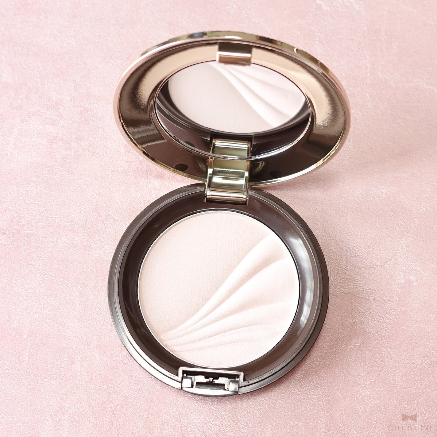 フェイスアップ プレストパウダー SPF23 / PA++/COVERMARK/プレストパウダーを使ったクチコミ(3枚目)