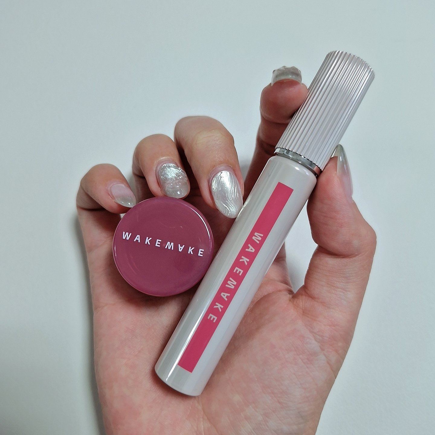 ウォーターブラーリングフィクシングティント/wakemake/リップティントを使ったクチコミ（1枚目）