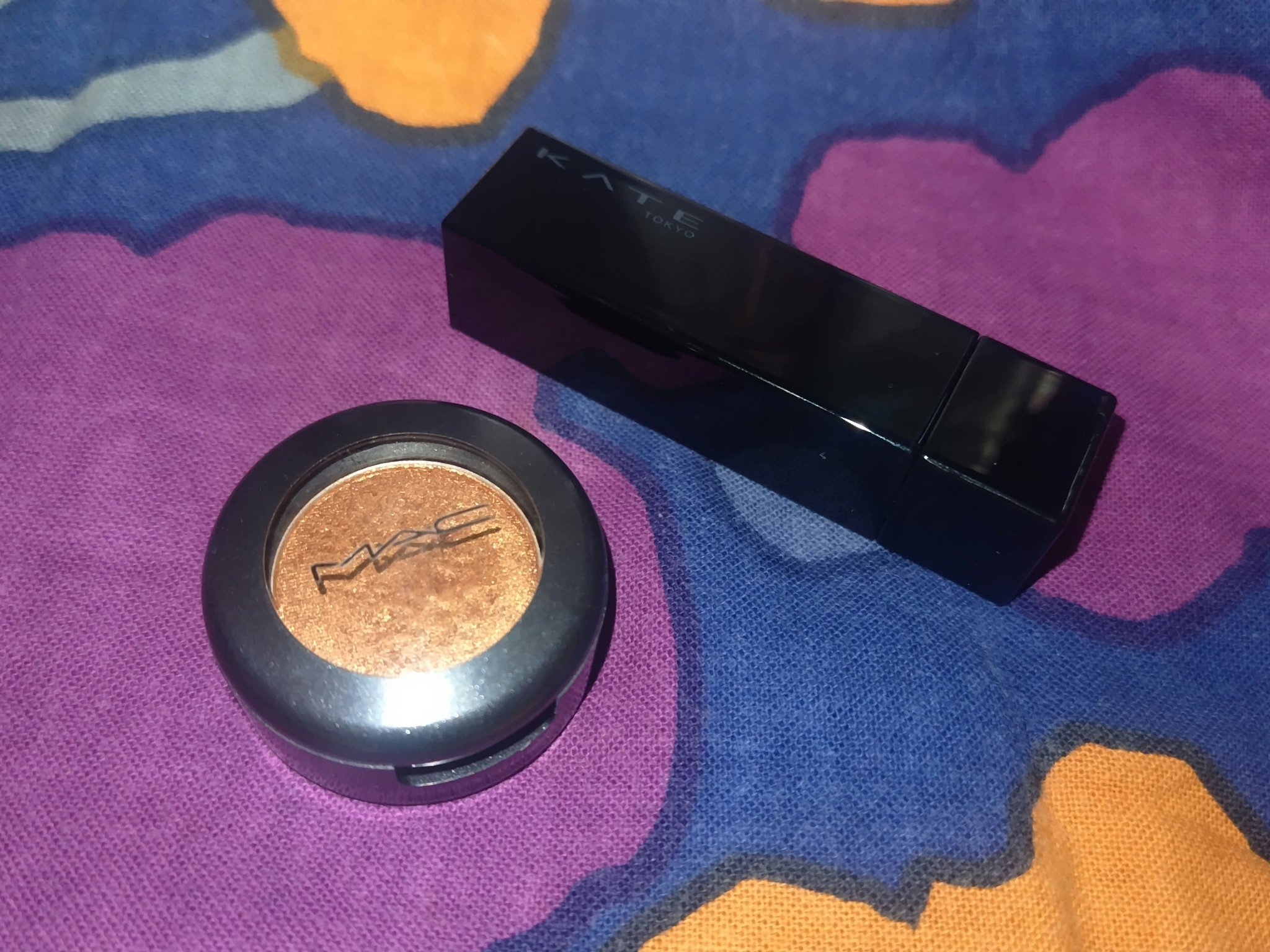 スモール アイシャドウ アンバー ライト/M・A・C/単色アイシャドウを使ったクチコミ（1枚目）