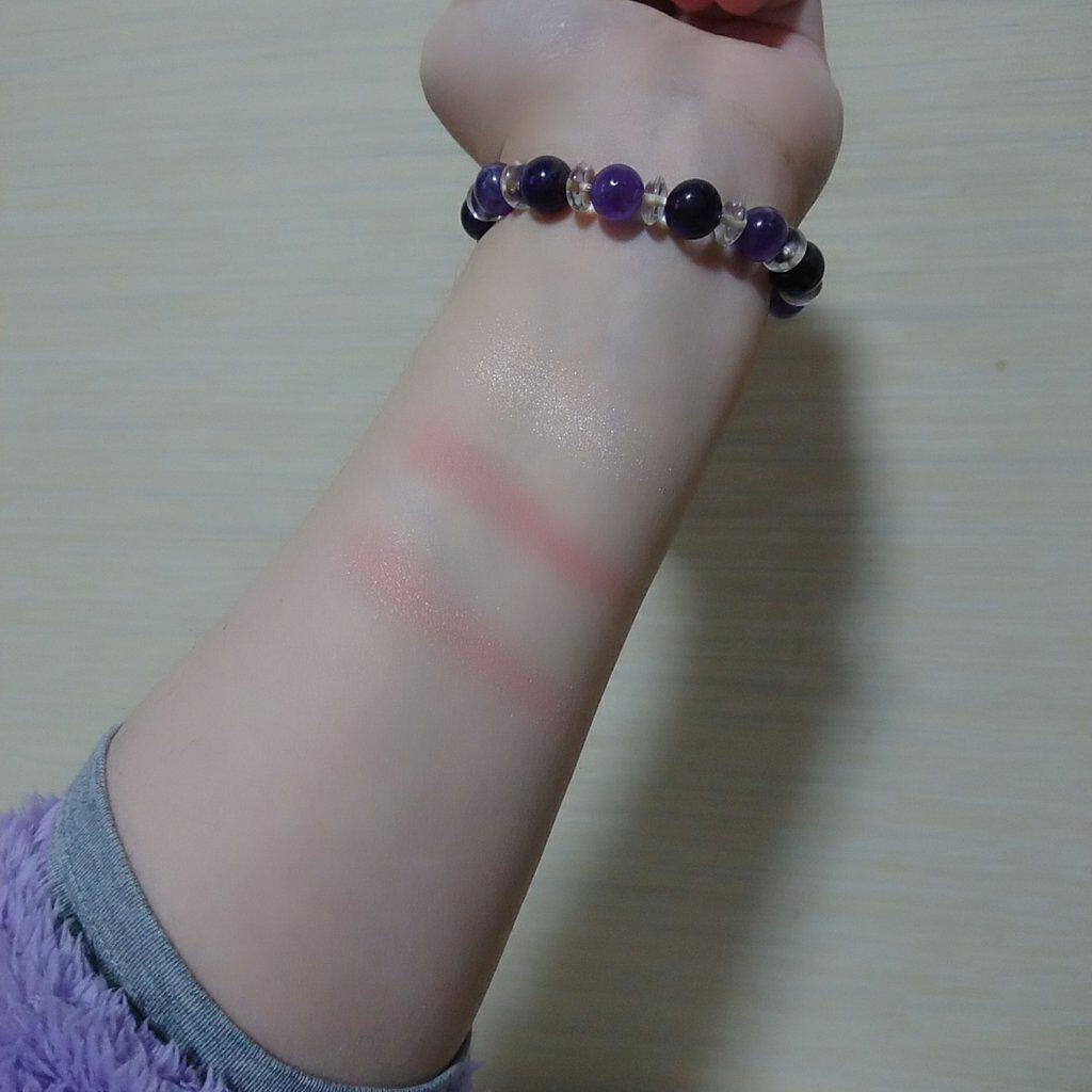 グリッタースノー フェイスパレット レイ/ETUDE/パウダーハイライトを使ったクチコミ（3枚目）