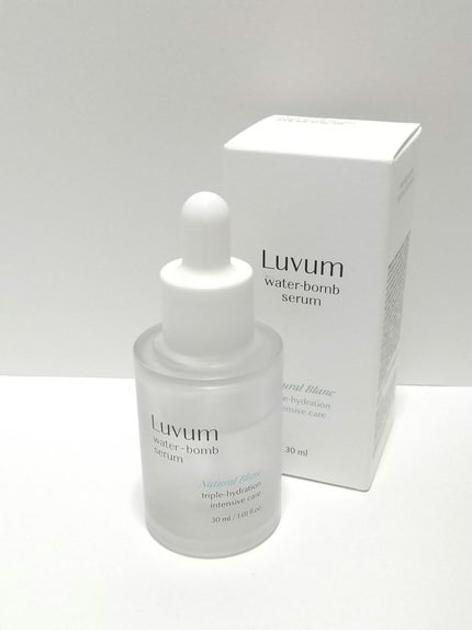 Luvum ナチュラルブランヒアルロニックセラムのクチコミ「⭐️⭐️⭐️⭐️☆
さらっとしっとり💕
Luvum
ナチュラルブランク ウォーターボムセラム.....」(1枚目)