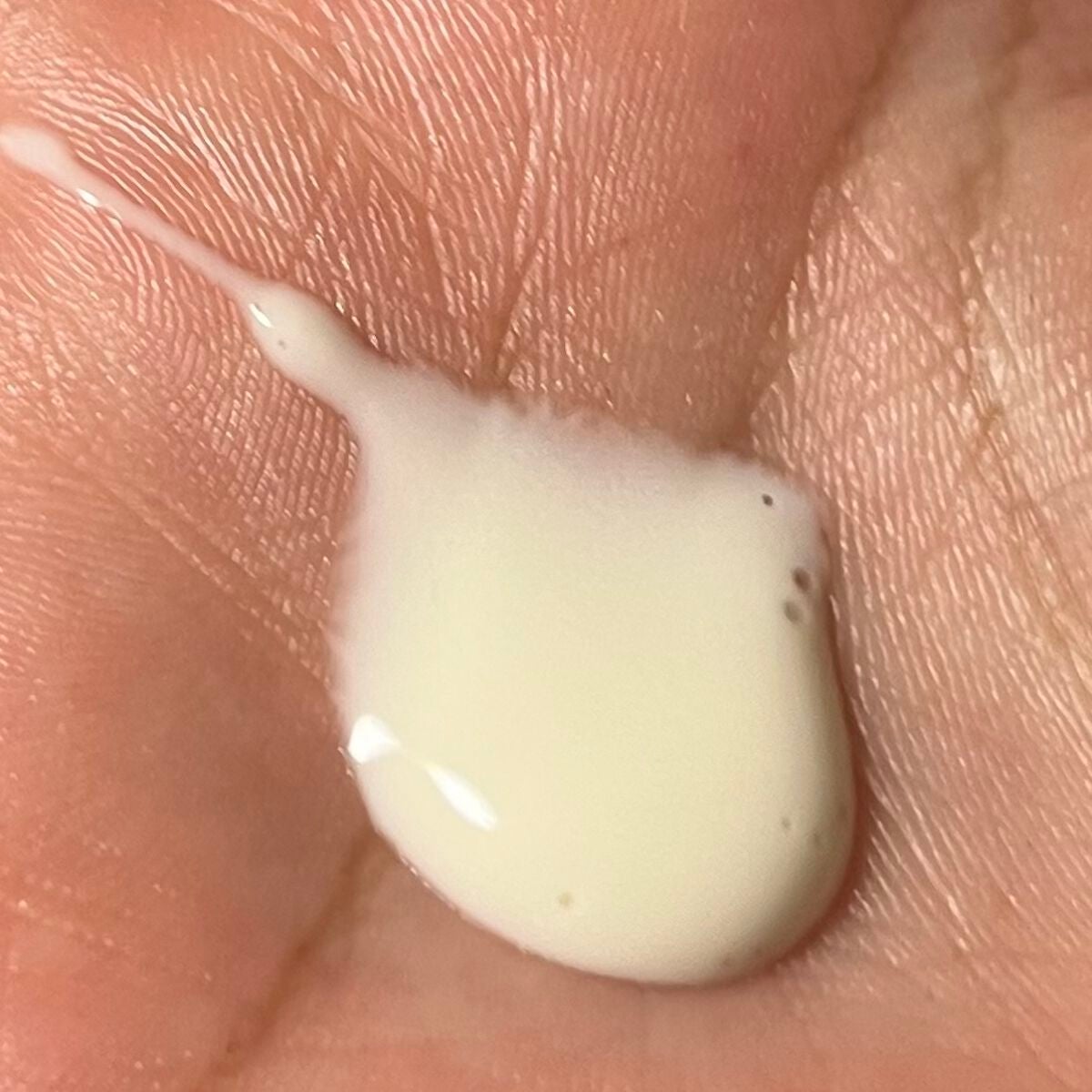 植物から生まれたミツバチUVミルク/アピセラピーコスメティクス/日焼け止めミルクを使ったクチコミ(5枚目)