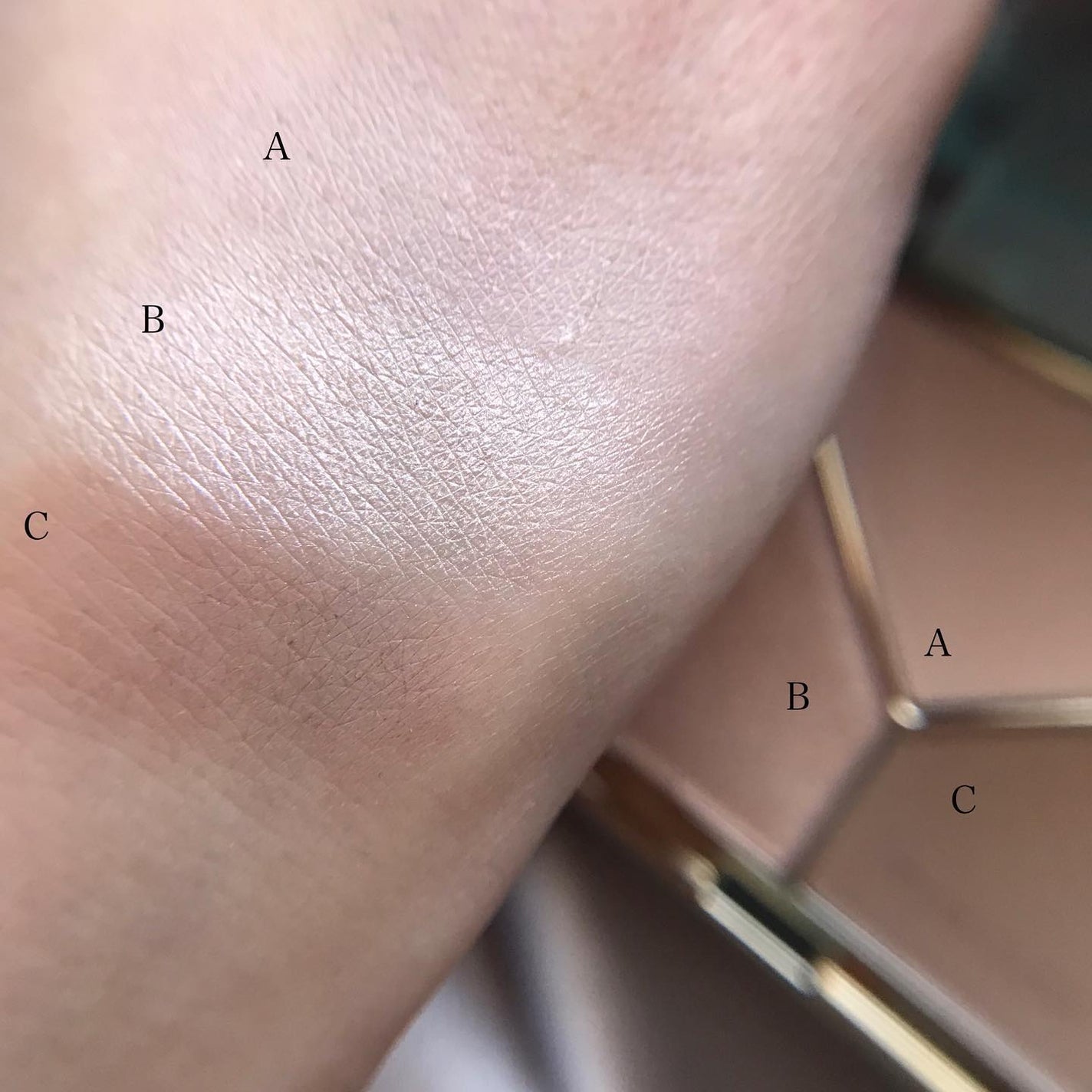 ハイライトシェーディングパレット/TIMAGE/パウダーハイライトを使ったクチコミ(3枚目)