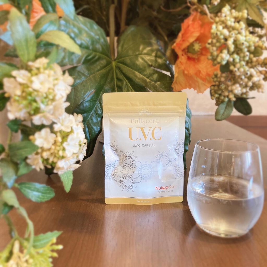 U.V.Cカプセル/フラセラ/美容サプリメントを使ったクチコミ（1枚目）