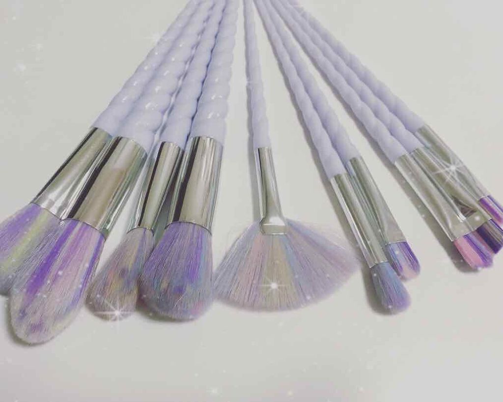 Risa on LIPS 「メイクブラシセット☆*。#ユニコーンブラシ可愛い°˖✧◝(⁰▿..」(1枚目)