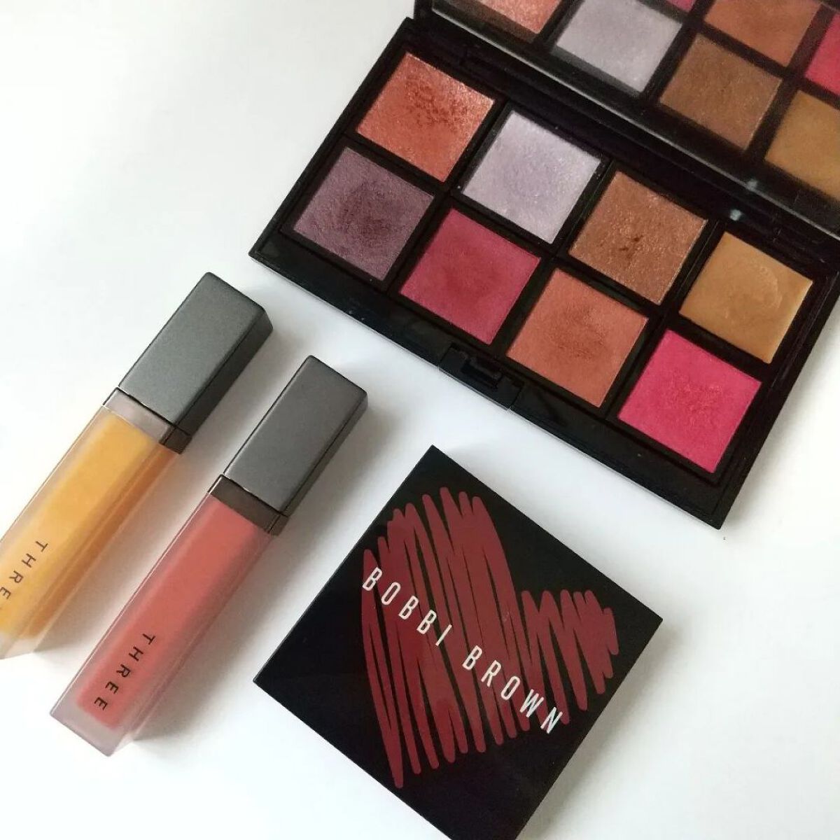 THREE ディヴァインリップジェム 04 KISS THE SKY/THREE/口紅を使ったクチコミ（1枚目）