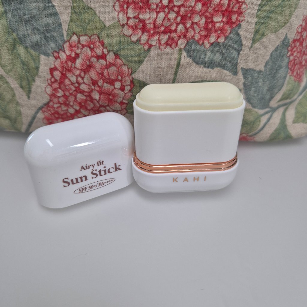 エアリーフィットサンスティック/KAHI/日焼け止めスティックを使ったクチコミ（2枚目）
