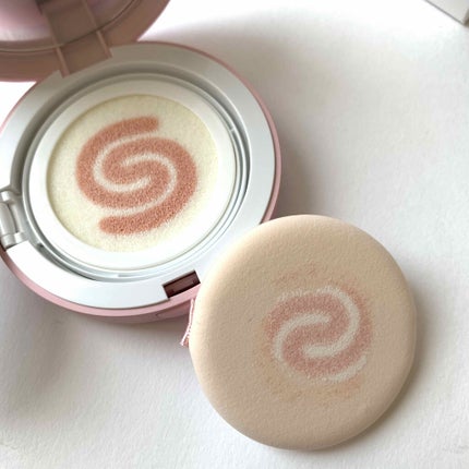 WHITE CREAMY CUSHION(ウユファンデ)/G9SKIN/化粧下地を使ったクチコミ(2枚目)