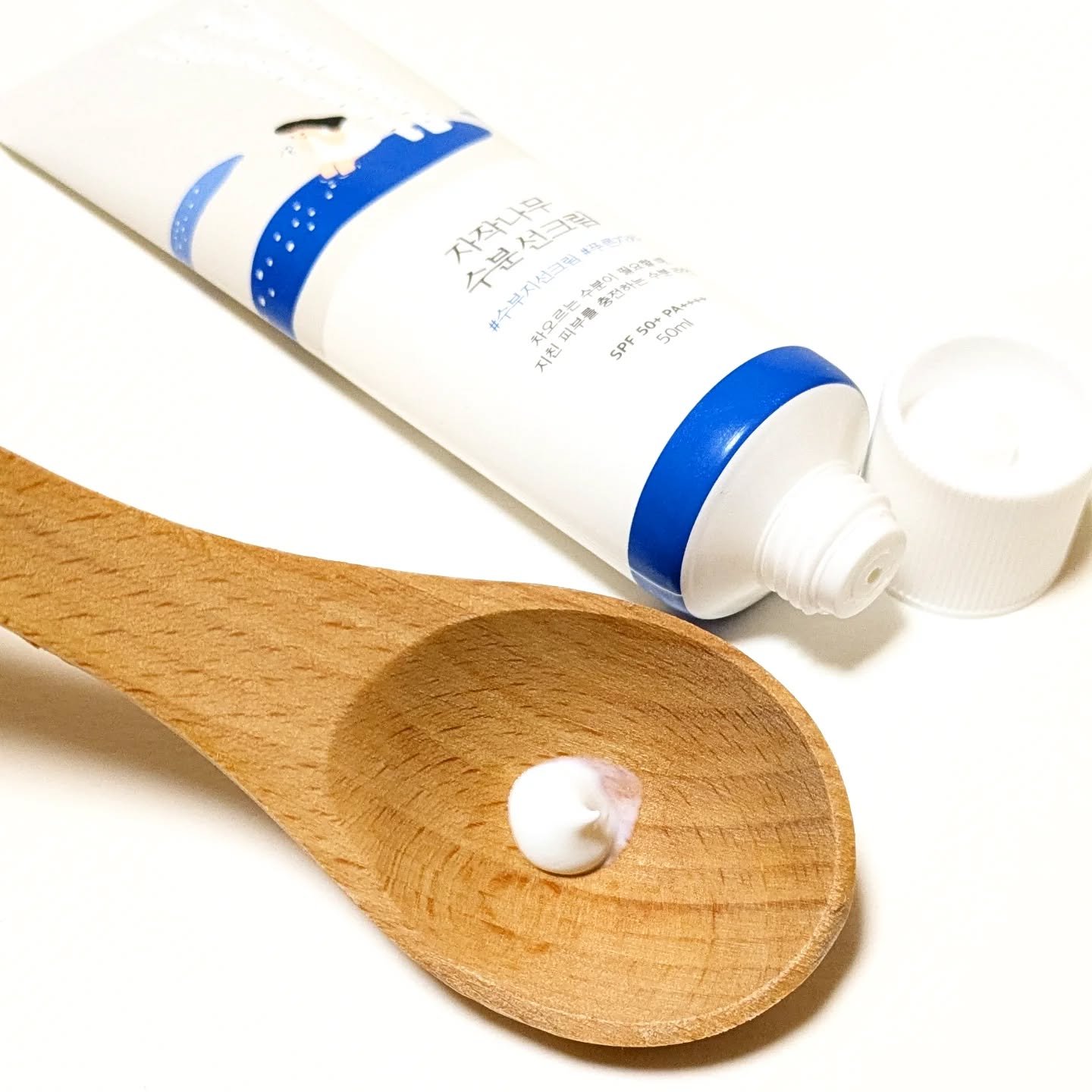 白樺水分uvクリーム/ROUND LAB/日焼け止めクリームを使ったクチコミ（2枚目）