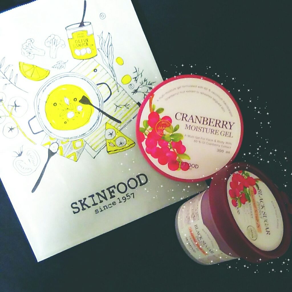 クランベリーモイスチャージェル/SKINFOOD/ボディローションを使ったクチコミ(1枚目)