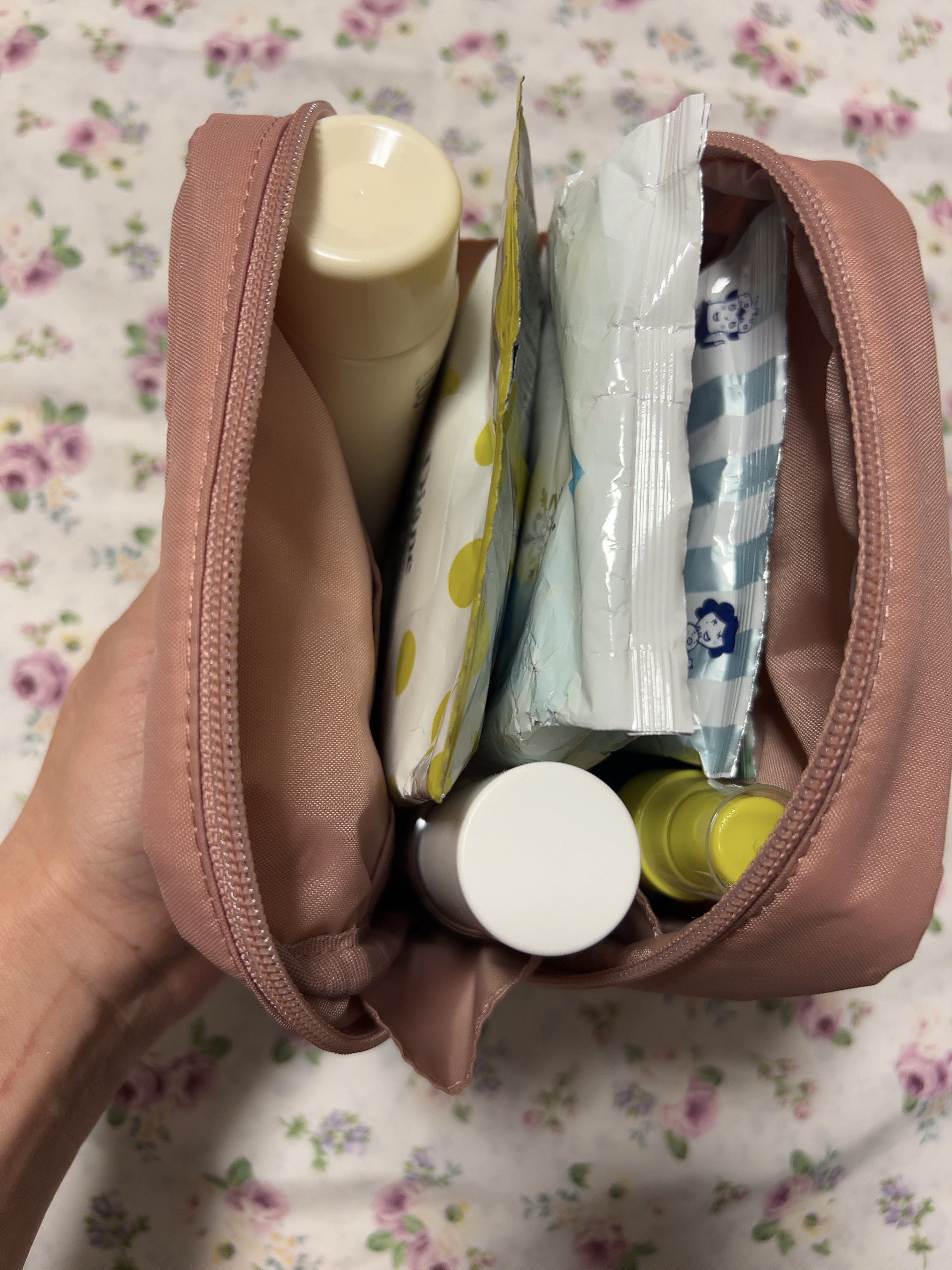 ナイロンメイクポーチ/無印良品/化粧ポーチを使ったクチコミ（3枚目）