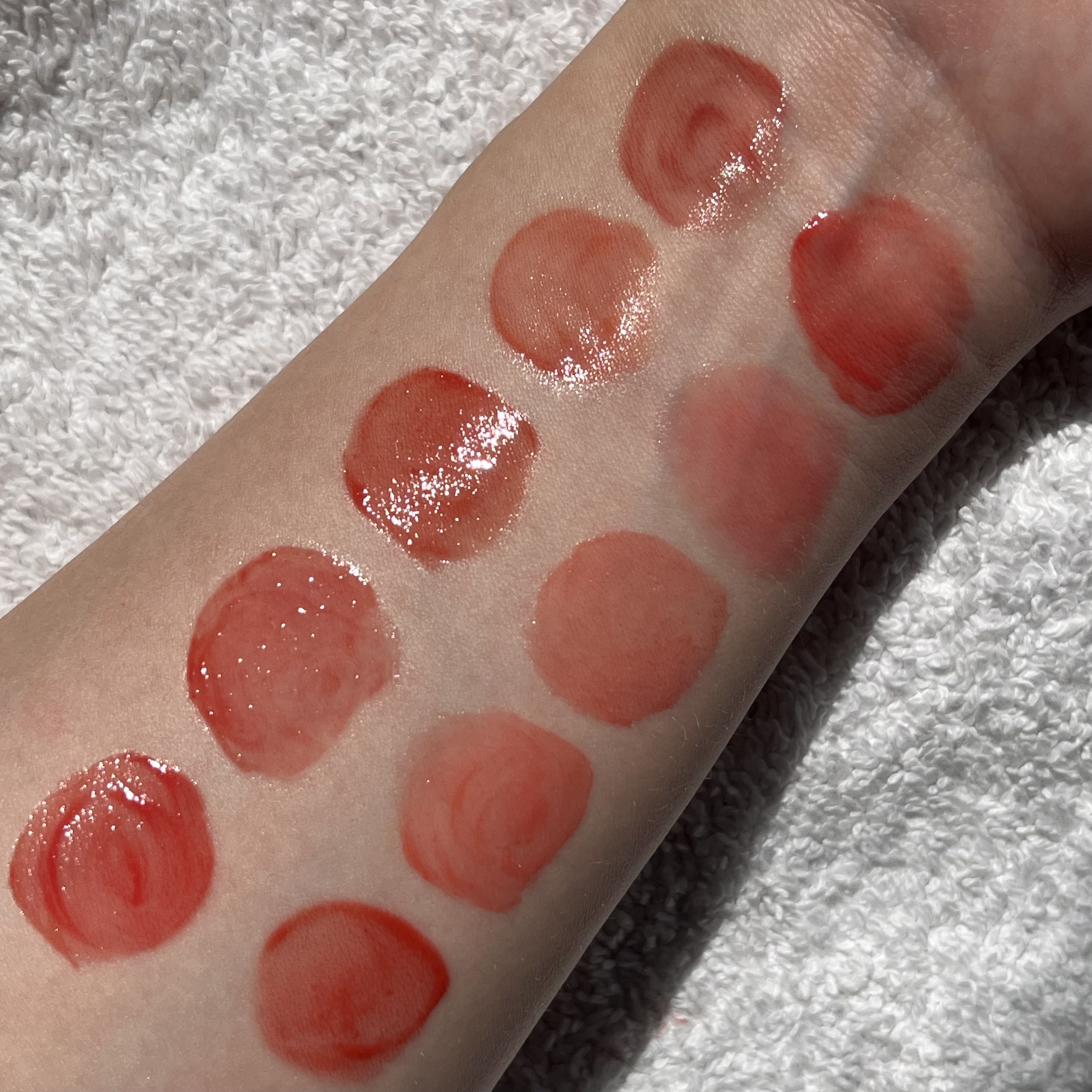 デュイジェルグロウティント 03 チルアップコーラル/wakemake/リップティントを使ったクチコミ（2枚目）