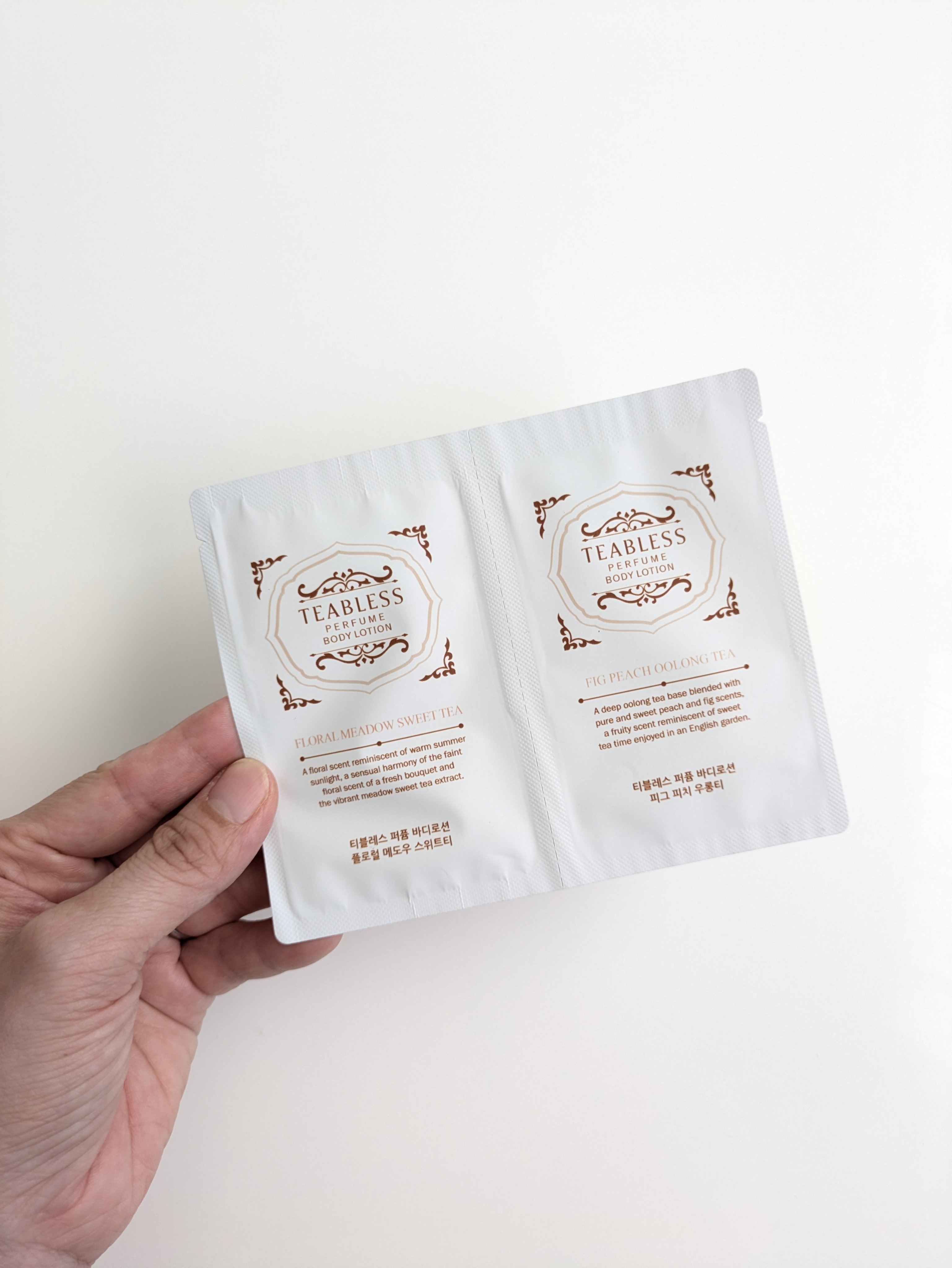 パフュームボディローション リリィムスクホワイトティー/TEABLESS/ボディローションを使ったクチコミ（1枚目）