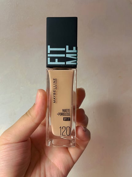 MAYBELLINE NEW YORK フィットミー リキッドファンデーション Rのクチコミ「メイク初心者さんも上手に塗れる‼️
メイベリンのフィットミーリキッドファンデーションの120番.....」(1枚目)