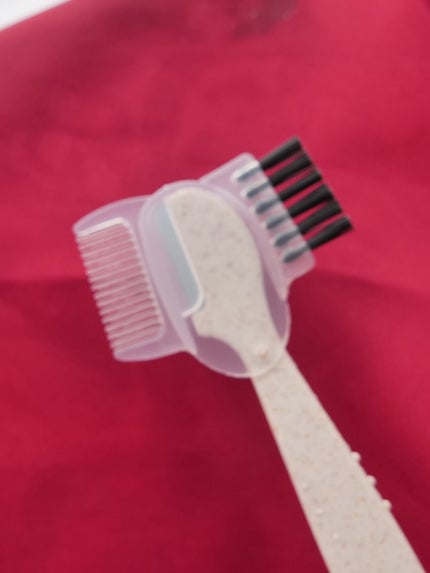 環境にやさしいカミソリ(眉毛用/コーム&ブラシ付)/DAISO/シェーバーを使ったクチコミ(2枚目)