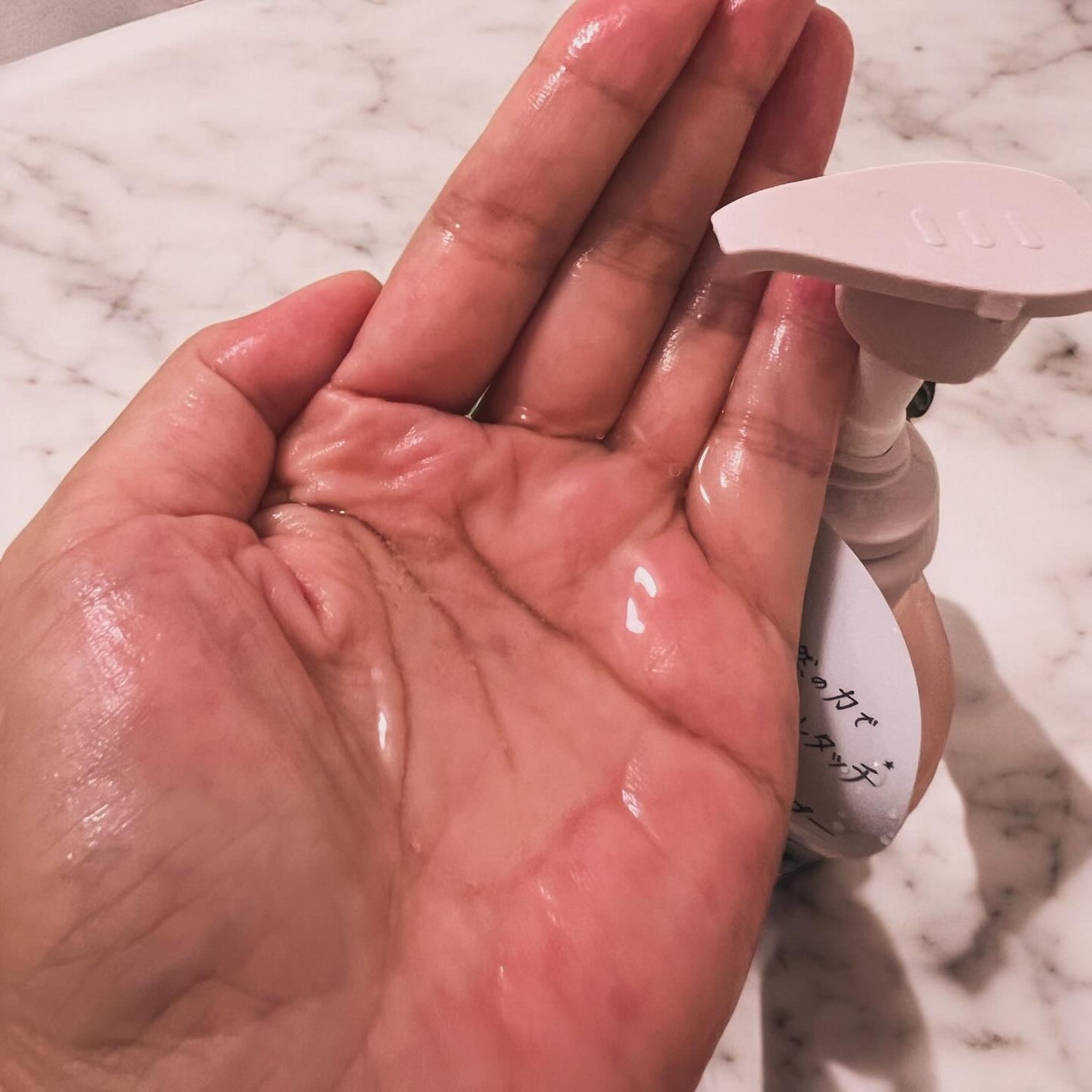 Miwa Kamise on LIPS 「\自然の力で“美髪レタッチ※” /ビオリスピュアレタッチ誕生!..」(4枚目)