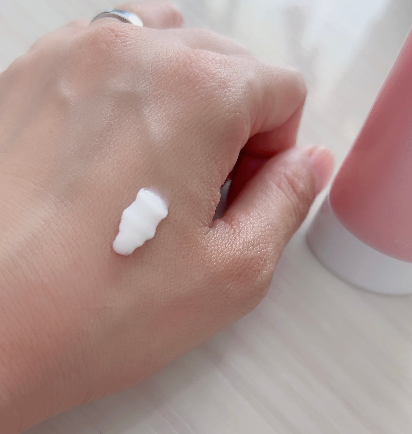 薬用ホワイトケアクリーム/DELIWHITE/デリケートゾーンケアを使ったクチコミ(2枚目)