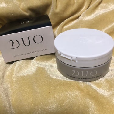 DUO、ザ クレンジングバーム ブラックリペアです！
大人気商品ですね！

いよいよ私も試してみる事になりましたw

取り敢えず、今日は化粧してないので顔で試すのは後日…という事で、手で試してみました！