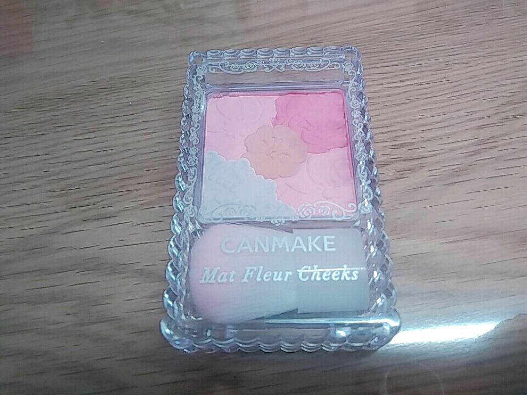 グロウフルールチークス/キャンメイク/パウダーチークを使ったクチコミ（1枚目）