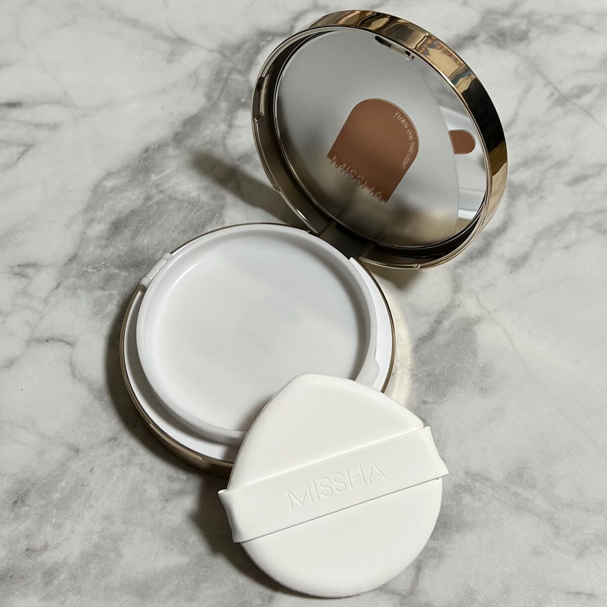 グロウ クッション ライト <ライトタイプ>/MISSHA/クッションファンデーションを使ったクチコミ(4枚目)