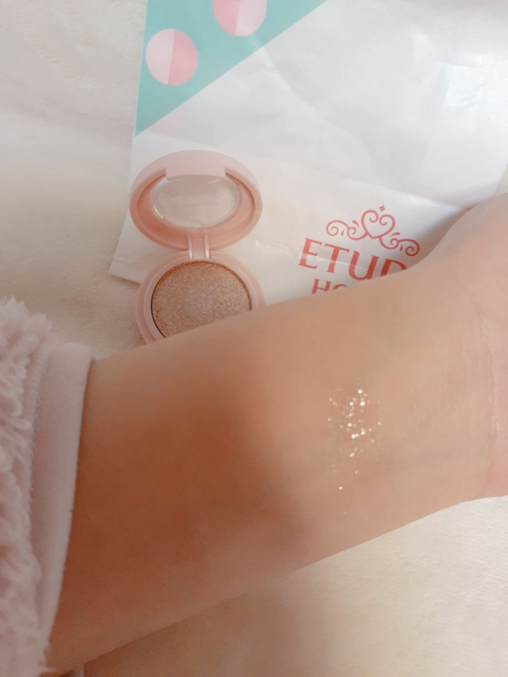 ピクニック エアームースアイズ/ETUDE/ジェル・クリームアイシャドウを使ったクチコミ(2枚目)