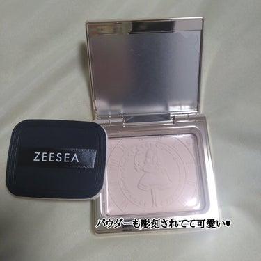 ZEESEA アリス クリアプレストパウダーのクチコミ「Q10見てたらパッケージめちゃ可愛い！！
と思ってパケ買いしちゃいました♥


ZEESEAア.....」（2枚目）