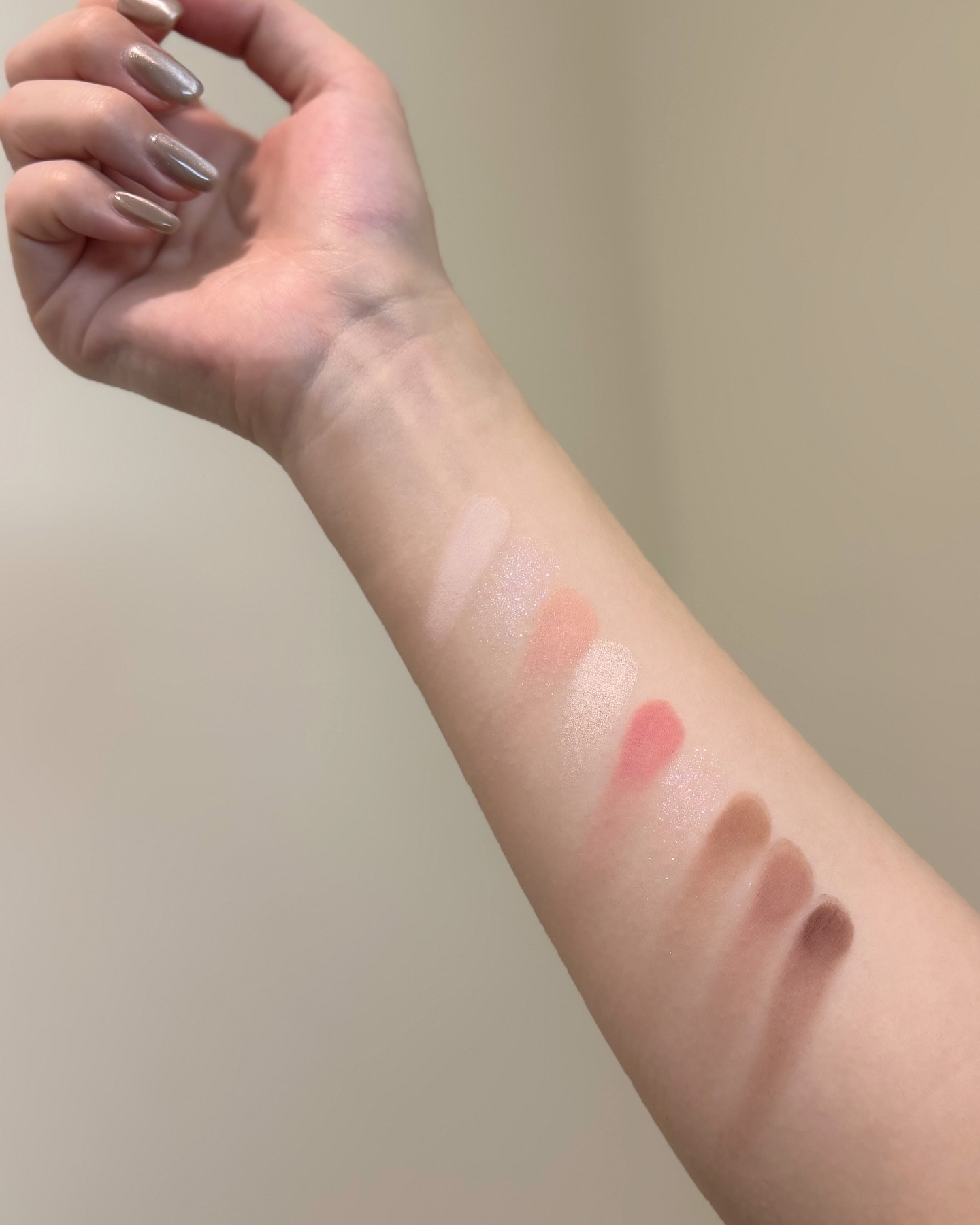 アイカラーパレット 02 クールローズ/AMUSE/アイシャドウパレットを使ったクチコミ（2枚目）