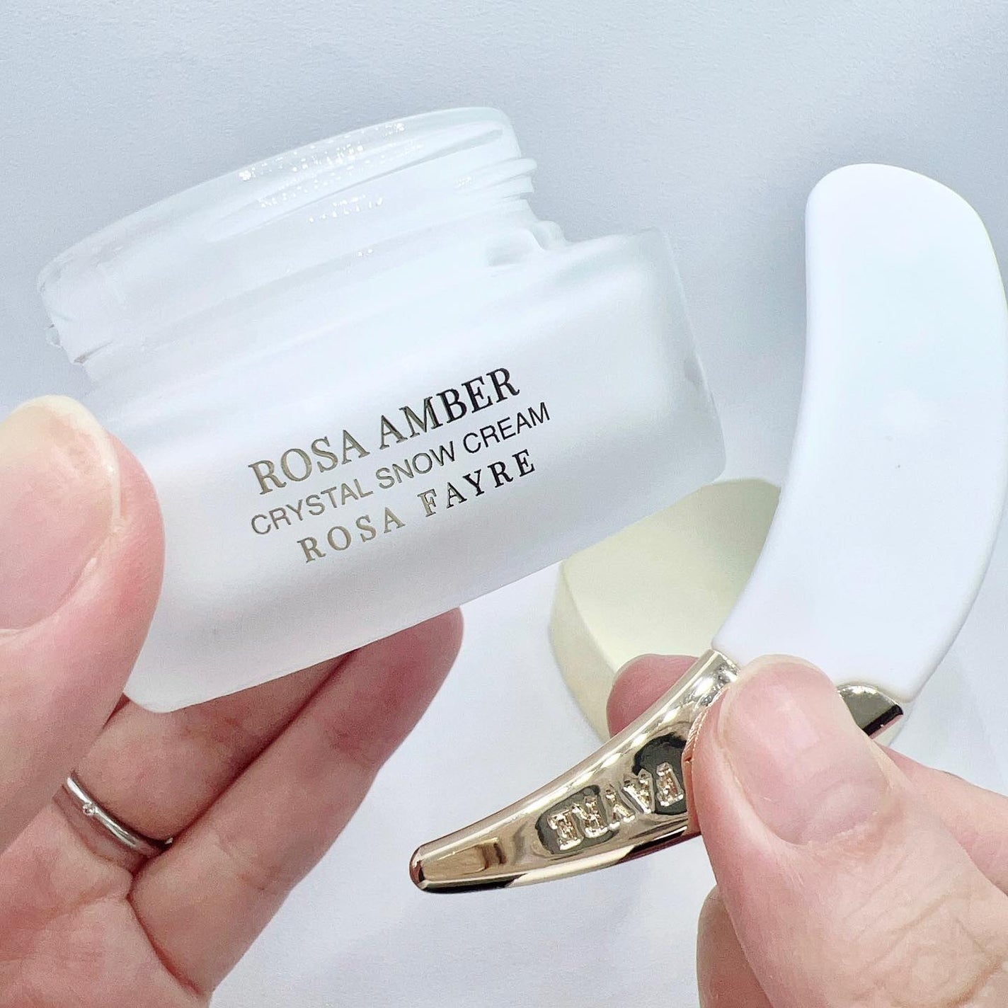 ロサ セレナイト スノーローズ エッセンス クリスタルスキン ローション/ROSA FAYRE/化粧水を使ったクチコミ(5枚目)