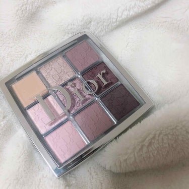 以前PC診断してもらった時に、勧めてもらったDior バックステージ 002ようやくゲットしたんだけど、捨て色無さすぎて…😭💕

1はアイシャドウベースとして使えて、4.5のラメは繊細で可愛すぎるし、大