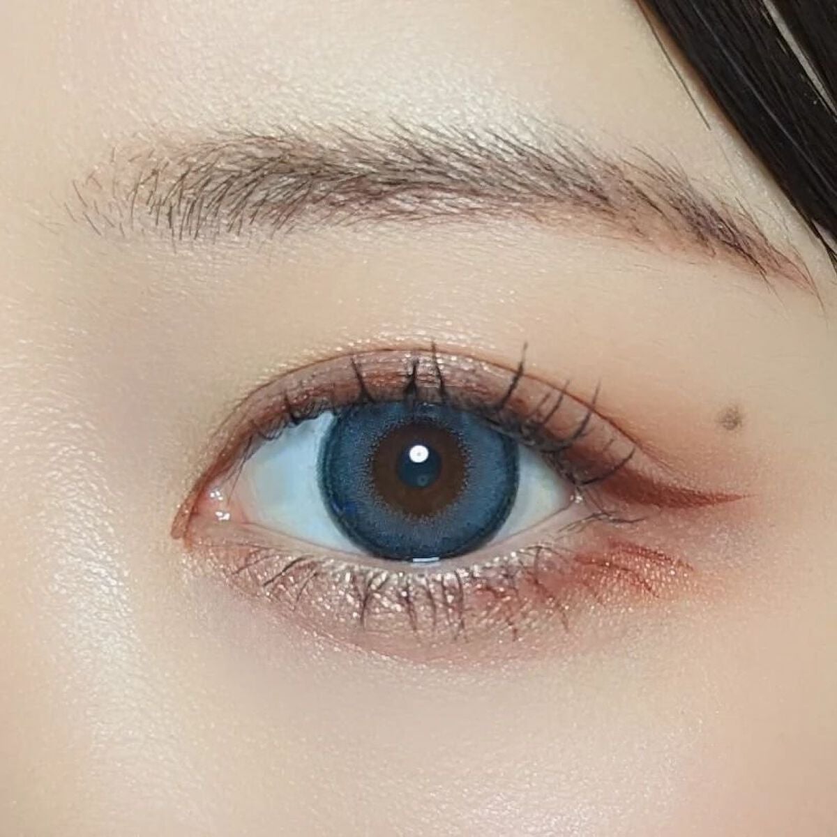 mana akashi on LIPS 「普段のアイメイクシリーズ👁バンビシリーズのワンデーカラコ..」(2枚目)