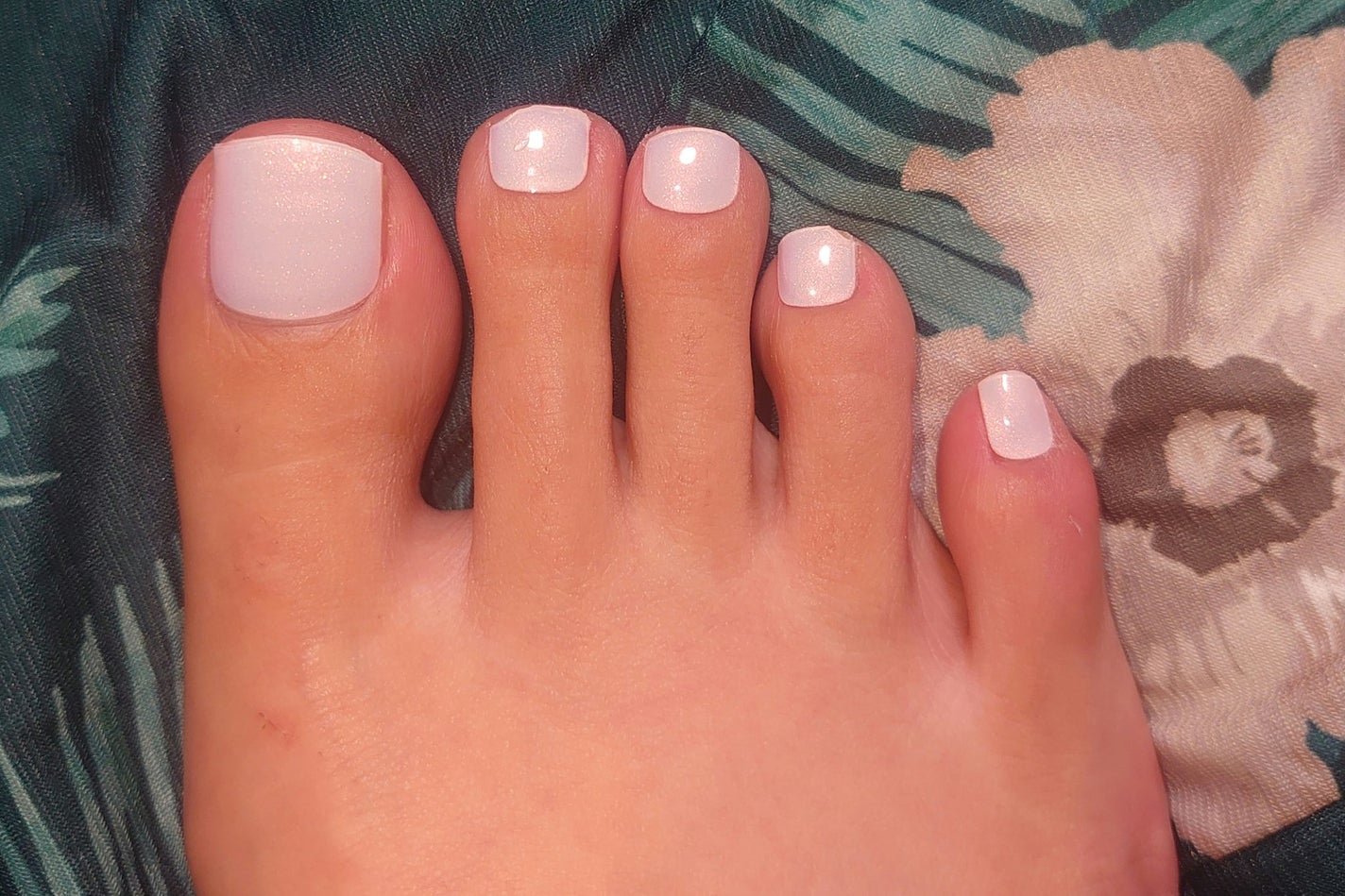 セミキュアジェルネイル(ペディキュア)/ohora/ネイルシールを使ったクチコミ(3枚目)