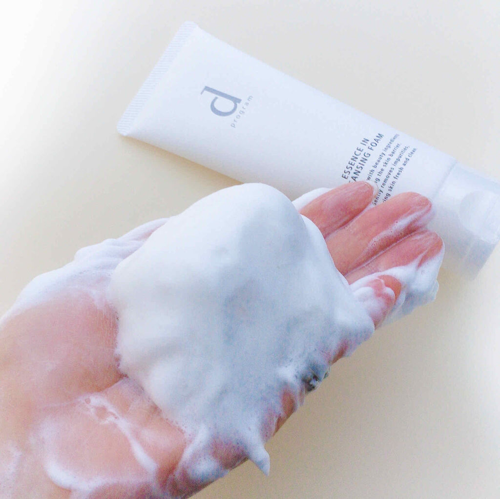 エッセンスイン クレンジングフォーム/d プログラム/洗顔フォームを使ったクチコミ（3枚目）