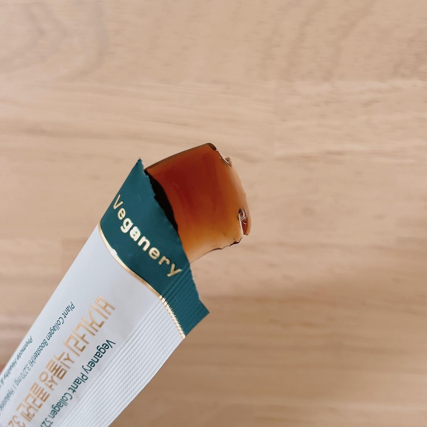 ヴィーガナリー低分子植物性コラーゲンブースターファーストショット/ダルバ/美容サプリメントを使ったクチコミ（2枚目）