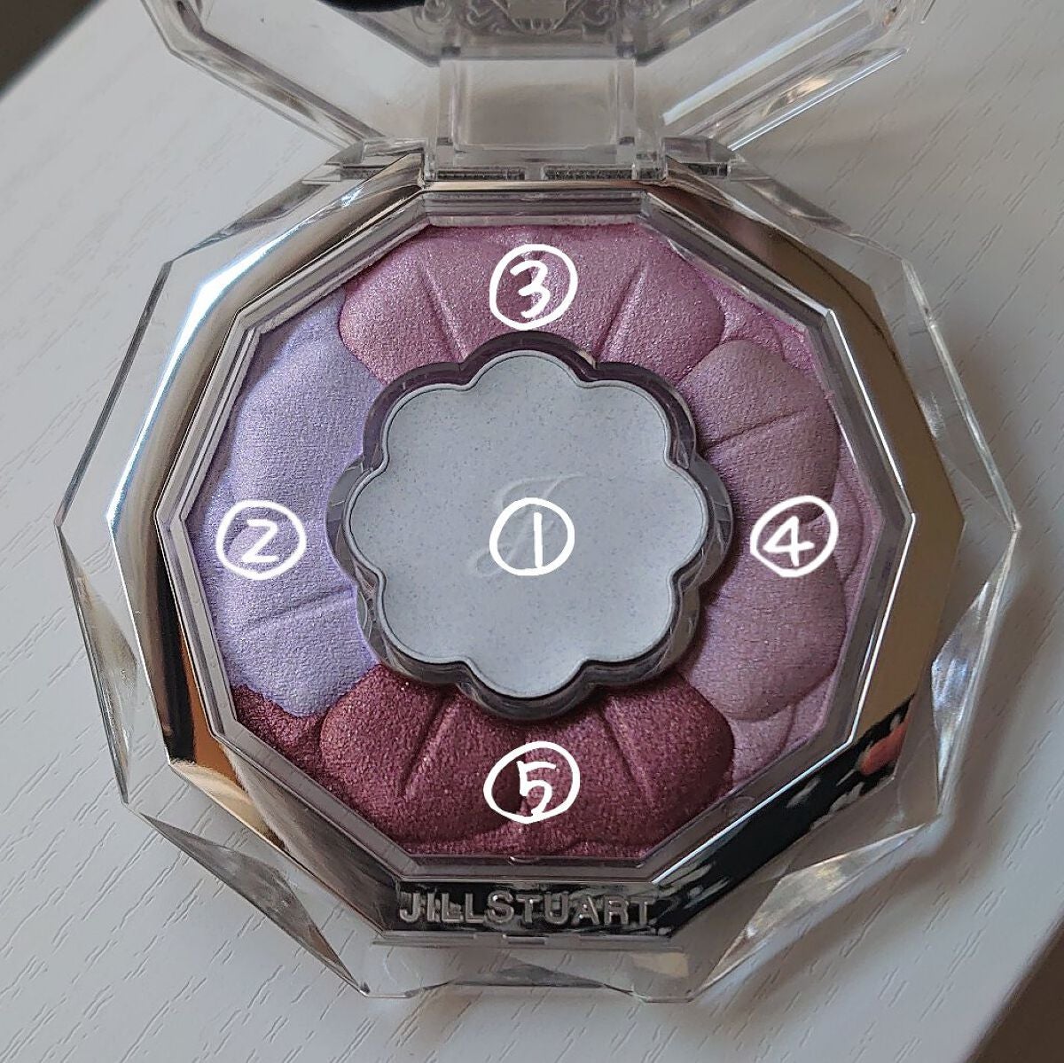 ジルスチュアート ブルームクチュール アイズ/JILL STUART/アイシャドウパレットを使ったクチコミ(2枚目)