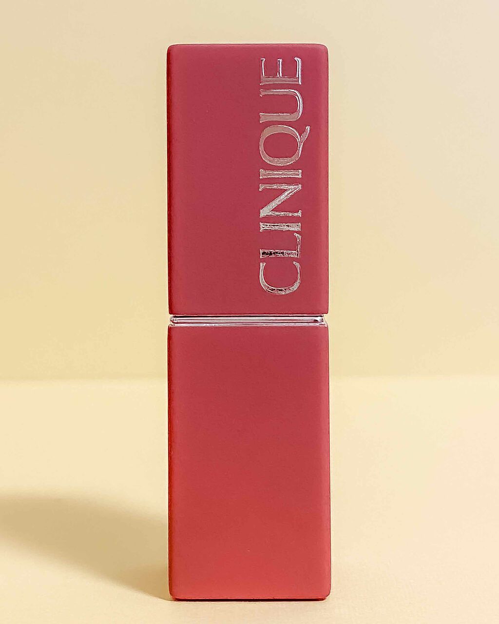 イーブン ベター ポップ/CLINIQUE/口紅を使ったクチコミ(3枚目)