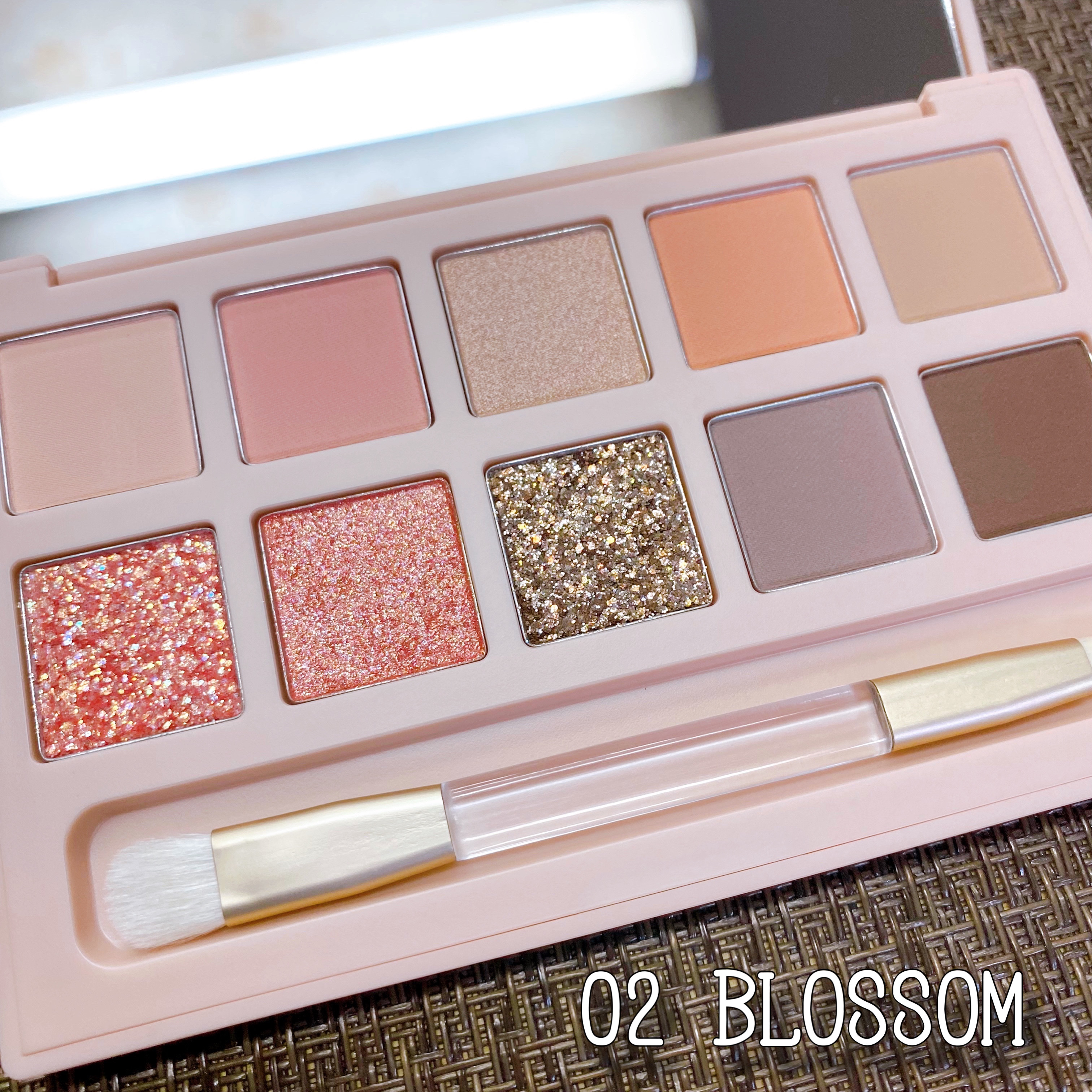 アイモーメント10色パレット 8g/THE FACE SHOP/アイシャドウパレットを使ったクチコミ（3枚目）