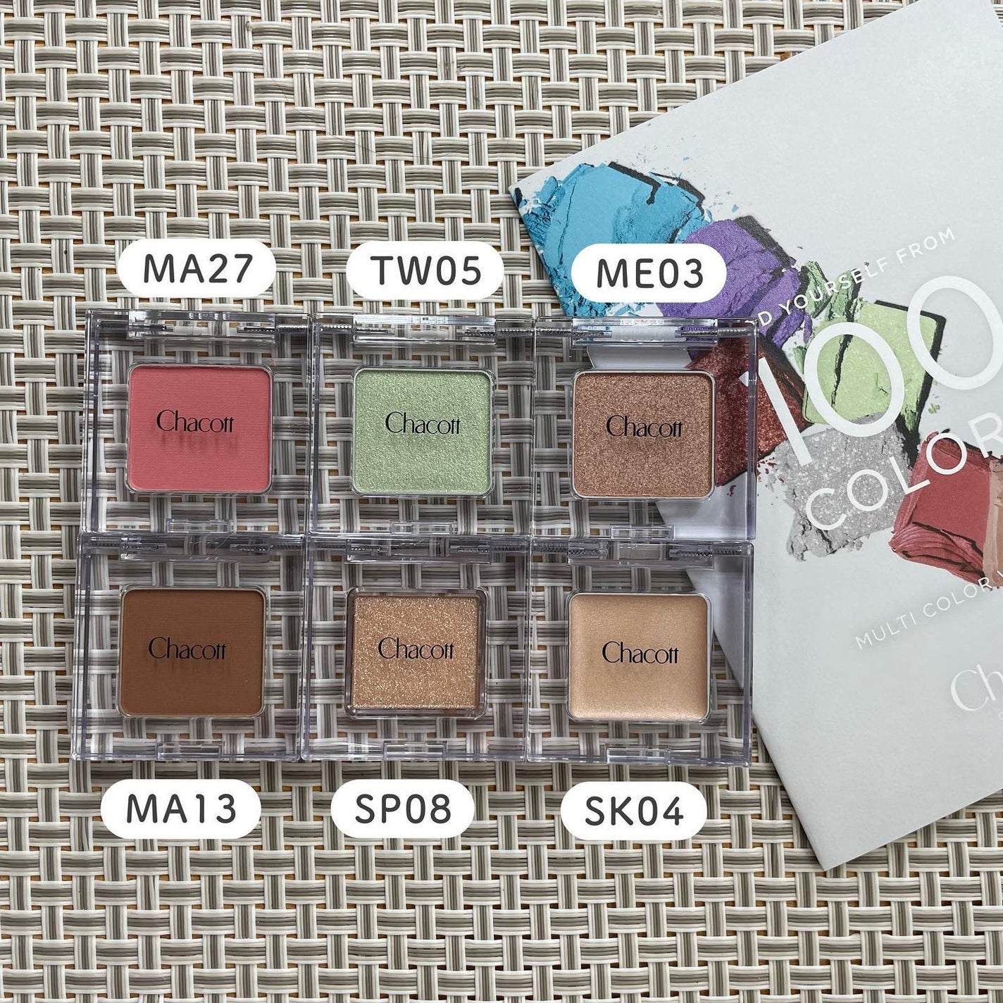 中島愛蘭 on LIPS 「Chacottのコスメを初めて拝見してこんなにもマルチカラーバ..」(2枚目)