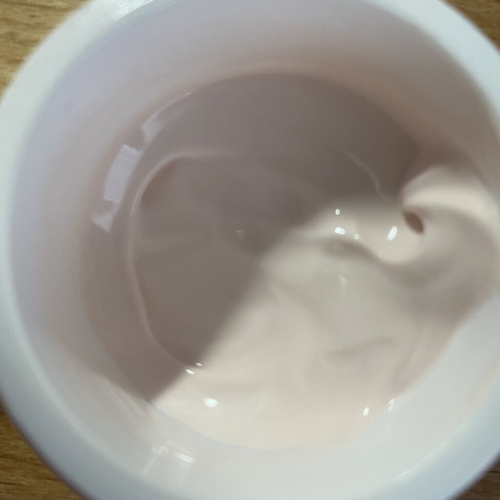 チェジュ チェリーブロッサム トーンアップクリーム/innisfree/化粧下地を使ったクチコミ（2枚目）