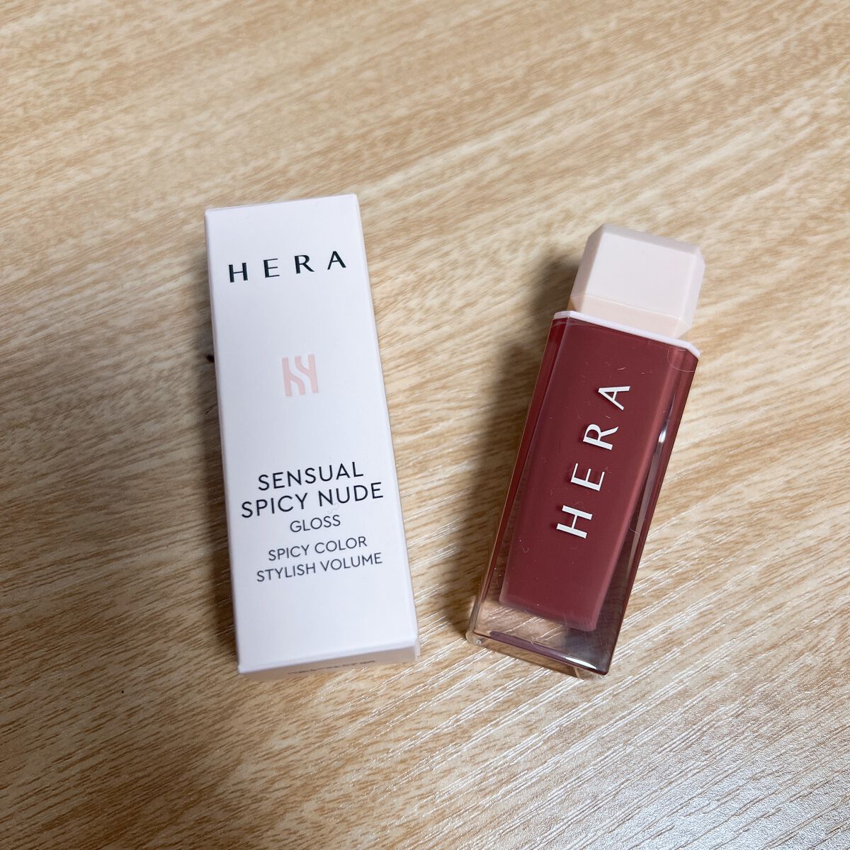 センシュアルスパイシーヌードグロス/HERA/リップグロスを使ったクチコミ（1枚目）