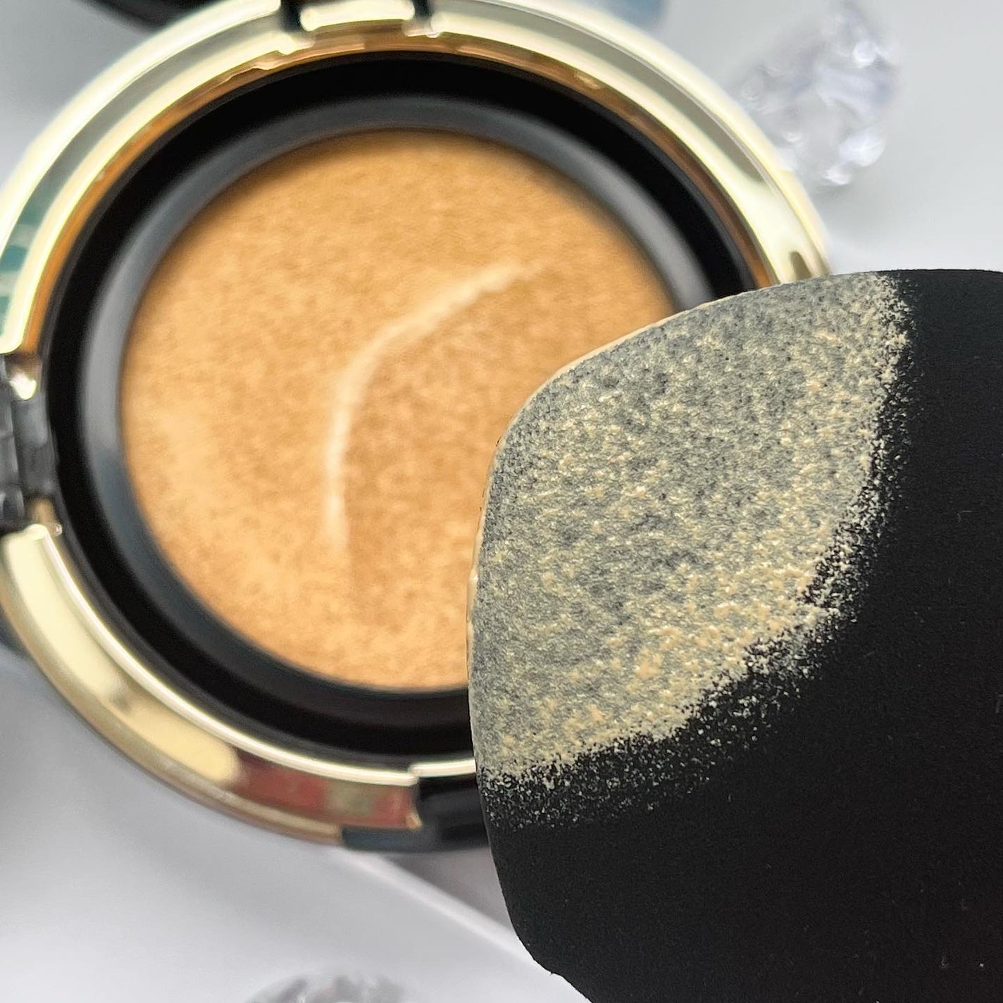 オリジナル ピュア セラム カバーアップ クッション/bareMinerals/クッションファンデーションを使ったクチコミ(5枚目)