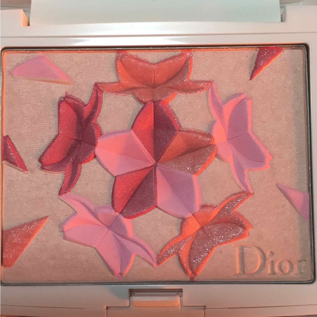 スノー ブラッシュ&ブルーム パウダー/Dior/パウダーチークを使ったクチコミ(1枚目)