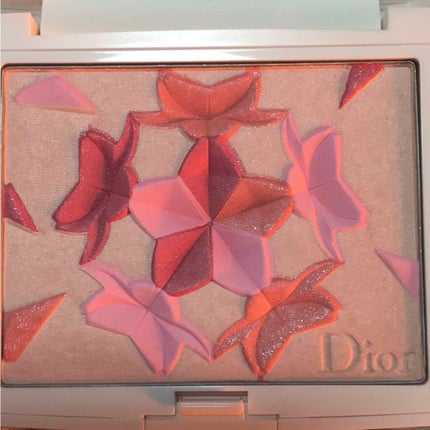 スノー ブラッシュ&ブルーム パウダー/Dior/パウダーチークを使ったクチコミ(1枚目)
