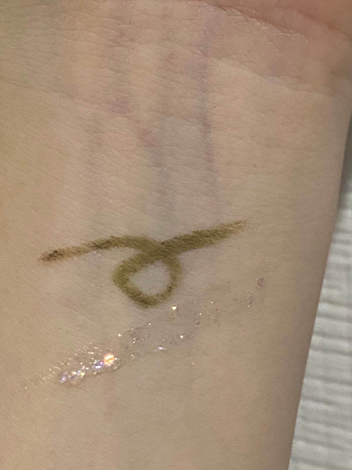 ミニネイル/パラドゥ/マニキュアを使ったクチコミ(3枚目)