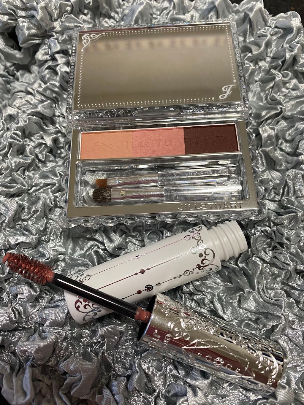 ジルスチュアート ムースブロウマスカラ/JILL STUART/眉マスカラを使ったクチコミ(1枚目)