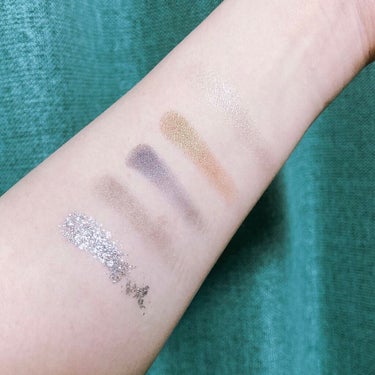 Eyeshadow 5 Colour Compacts/BYREDO/アイシャドウパレットを使ったクチコミ（2枚目）