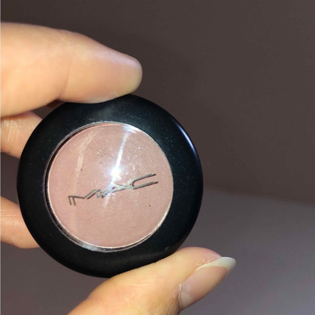 スモール アイシャドウ オー/M・A・C/単色アイシャドウを使ったクチコミ（2枚目）