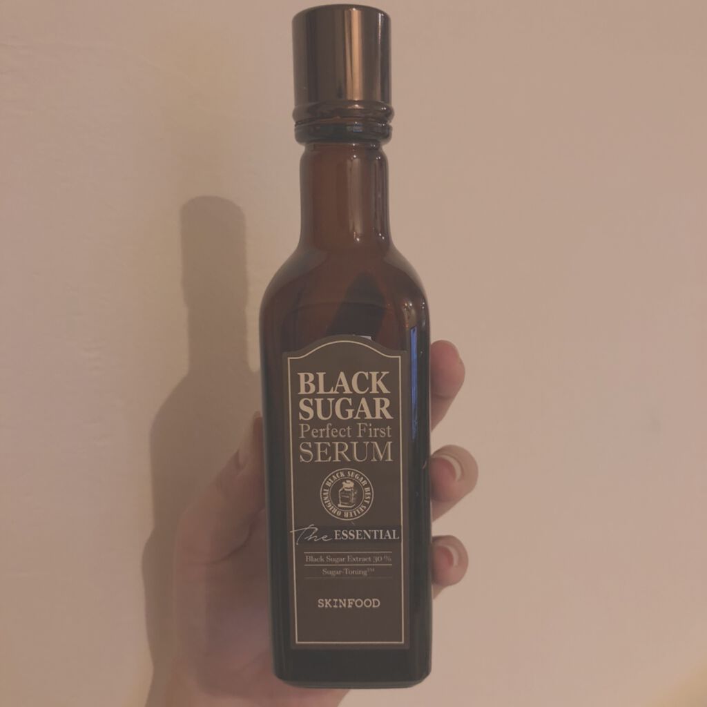 ブラックシュガー パーフェクト ファーストセラム ザ・エッセンシャル/SKINFOOD/美容液を使ったクチコミ(1枚目)
