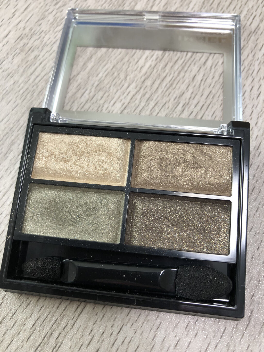 ロイヤルヴィンテージ アイズ 006/リンメル ロンドン/アイシャドウパレットを使ったクチコミ（2枚目）