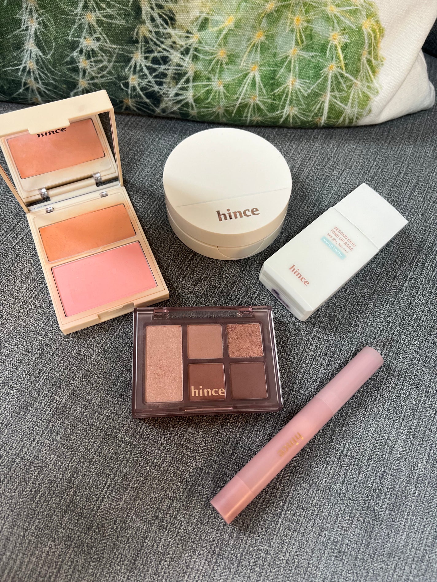 セカンドスキントーンアップベース/hince/化粧下地を使ったクチコミ(1枚目)
